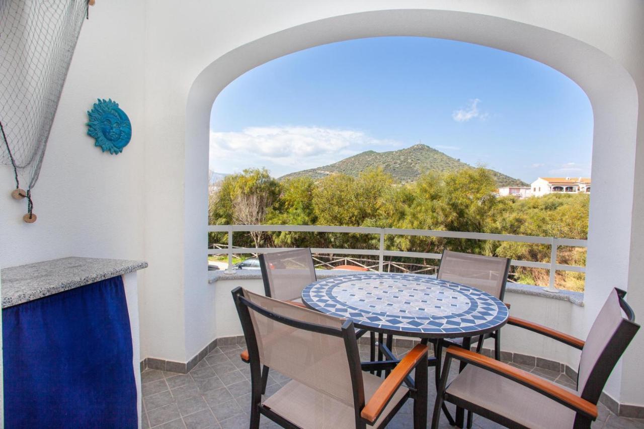 拉卡勒塔Le Residenze Blu Sardinia公寓式酒店 外观 照片
