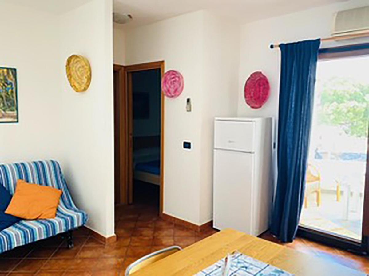 拉卡勒塔Le Residenze Blu Sardinia公寓式酒店 外观 照片