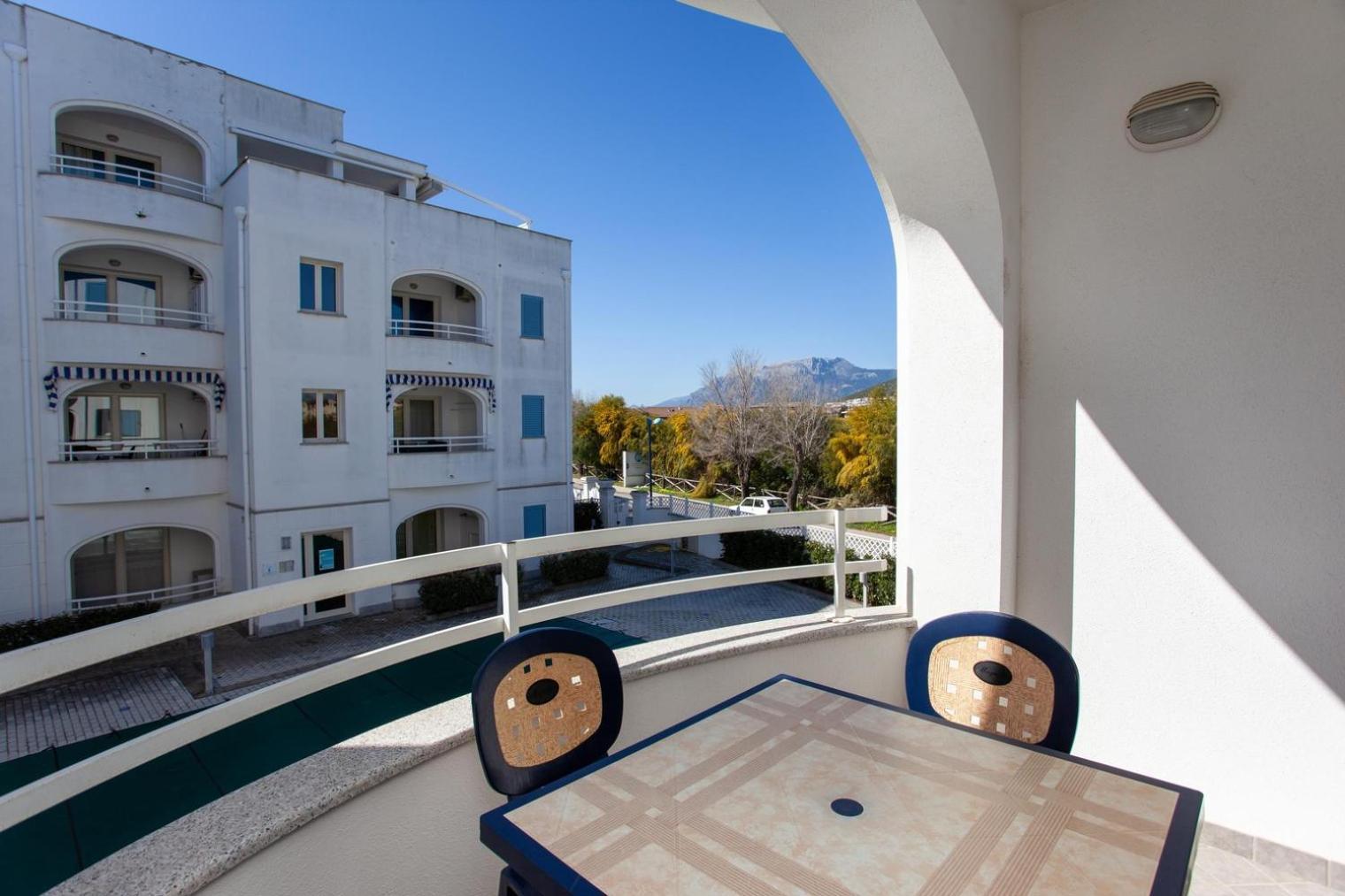 拉卡勒塔Le Residenze Blu Sardinia公寓式酒店 外观 照片