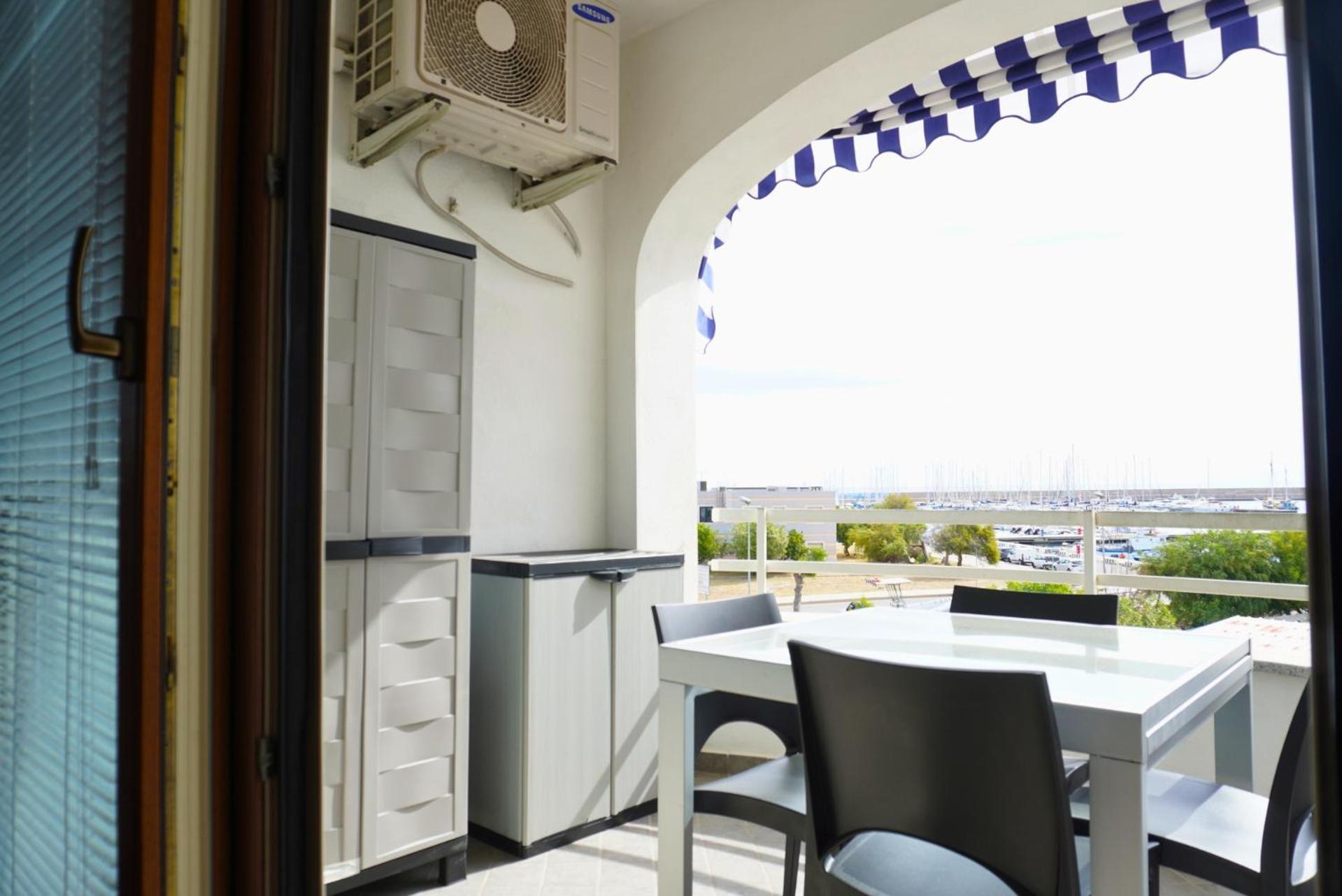 拉卡勒塔Le Residenze Blu Sardinia公寓式酒店 外观 照片